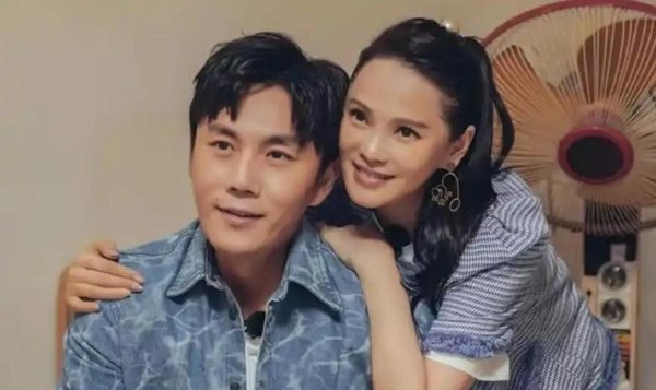 景盛配资 57岁伊能静没想到！二婚丈夫秦昊，竟悄悄为她“争了光”！