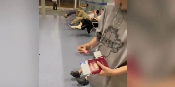 点石策略 硕放机场回应“外国人将打火机带进候机室”